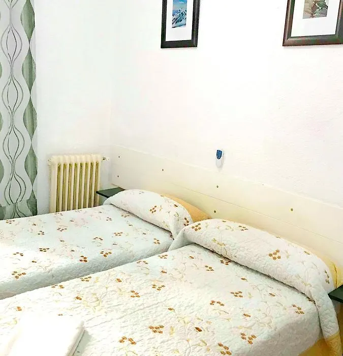 Hostal Los Arcos-1